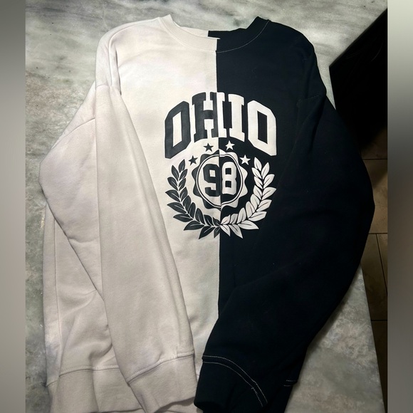 Garage clothing - crew neck lightly worn size M - Picture 1 of 2